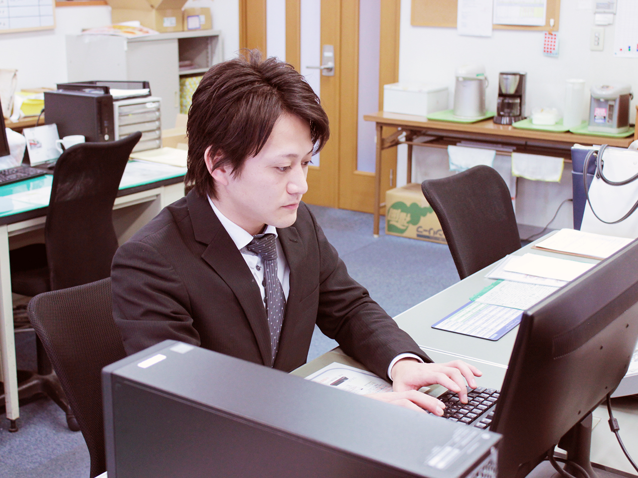 営業スタッフ
